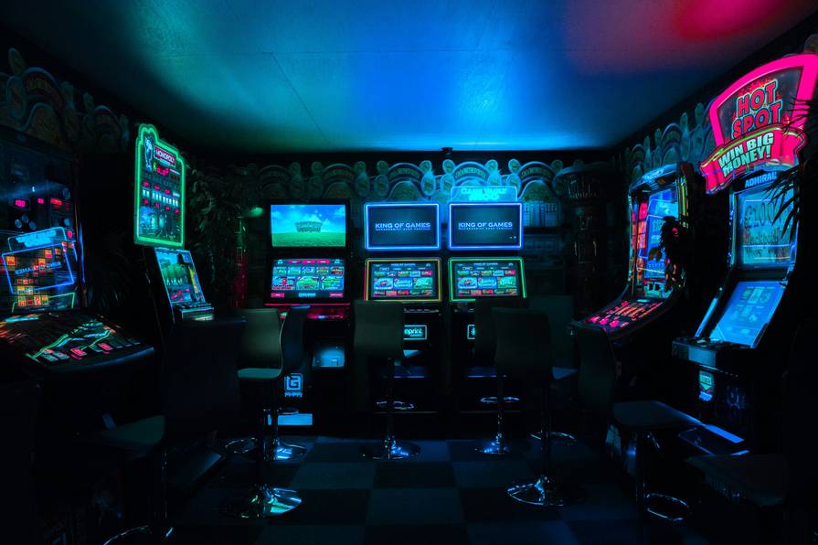 Exclusive Insights from Duckyluck Casino Experts: An In-Depth Interview